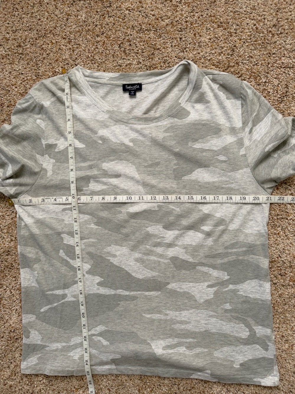 Splendid Light Gray Camo Short Sleeve Crewneck T-Shirt - size XL - Picture 5 of 5